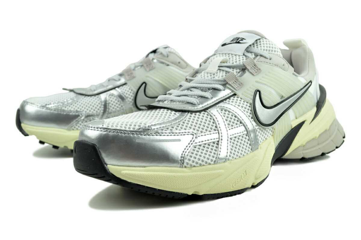 楽天市場】[ ポイント5倍&最大2000円OFFクーポン ] NIKE V2K RUN
