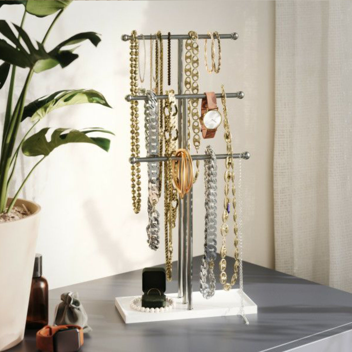 楽天市場】Umbra ジュエリースタンド トライジェム （ アクセサリー