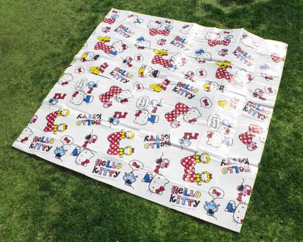 楽天市場】レジャーシート クッションマット ハローキティ ふんわり