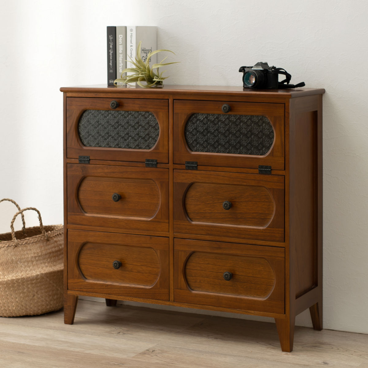 楽天市場】収納チェスト ガラス扉の通販