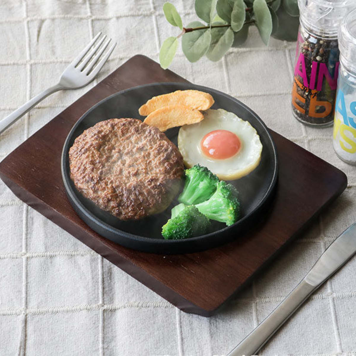 楽天市場】ステーキ皿 21cm スタッキング 木製プレート付き 鋳鉄 IH