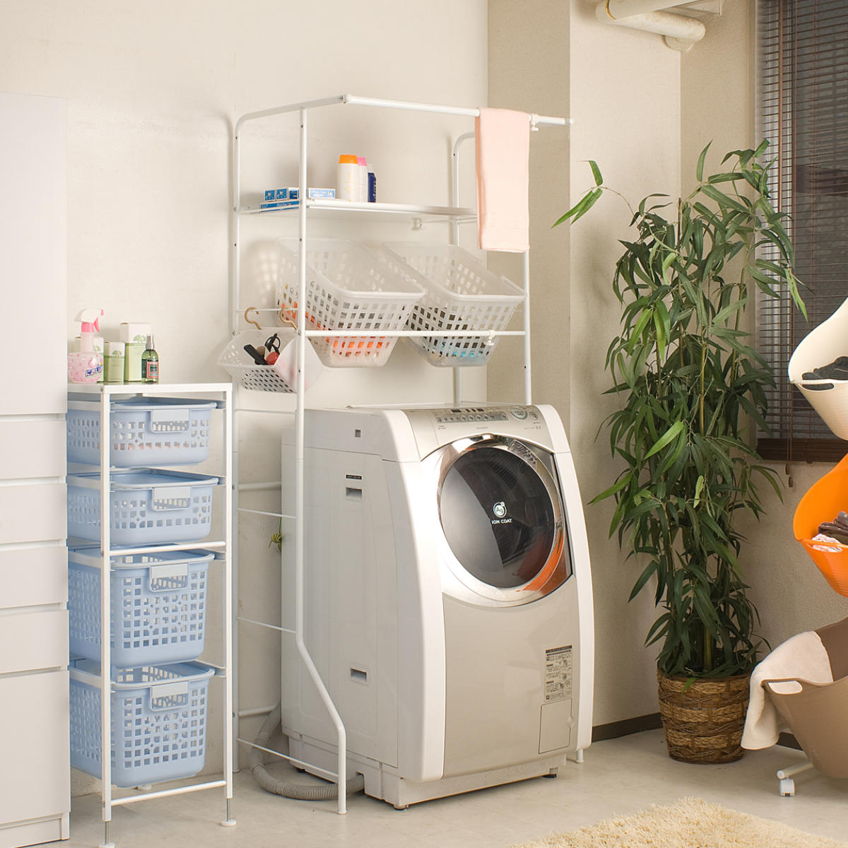 楽天市場】ランドリーラック 幅69-100cm 棚板・脱衣カゴ2個付き 日本製