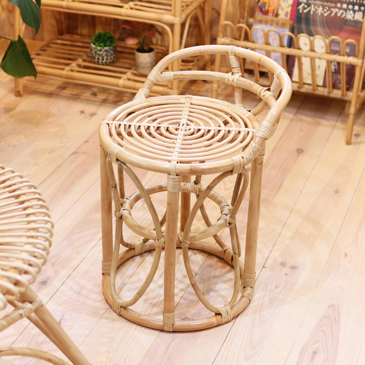 楽天市場】ラウンドスツール ラタン 天然素材 （ 籐 スツール 丸椅子