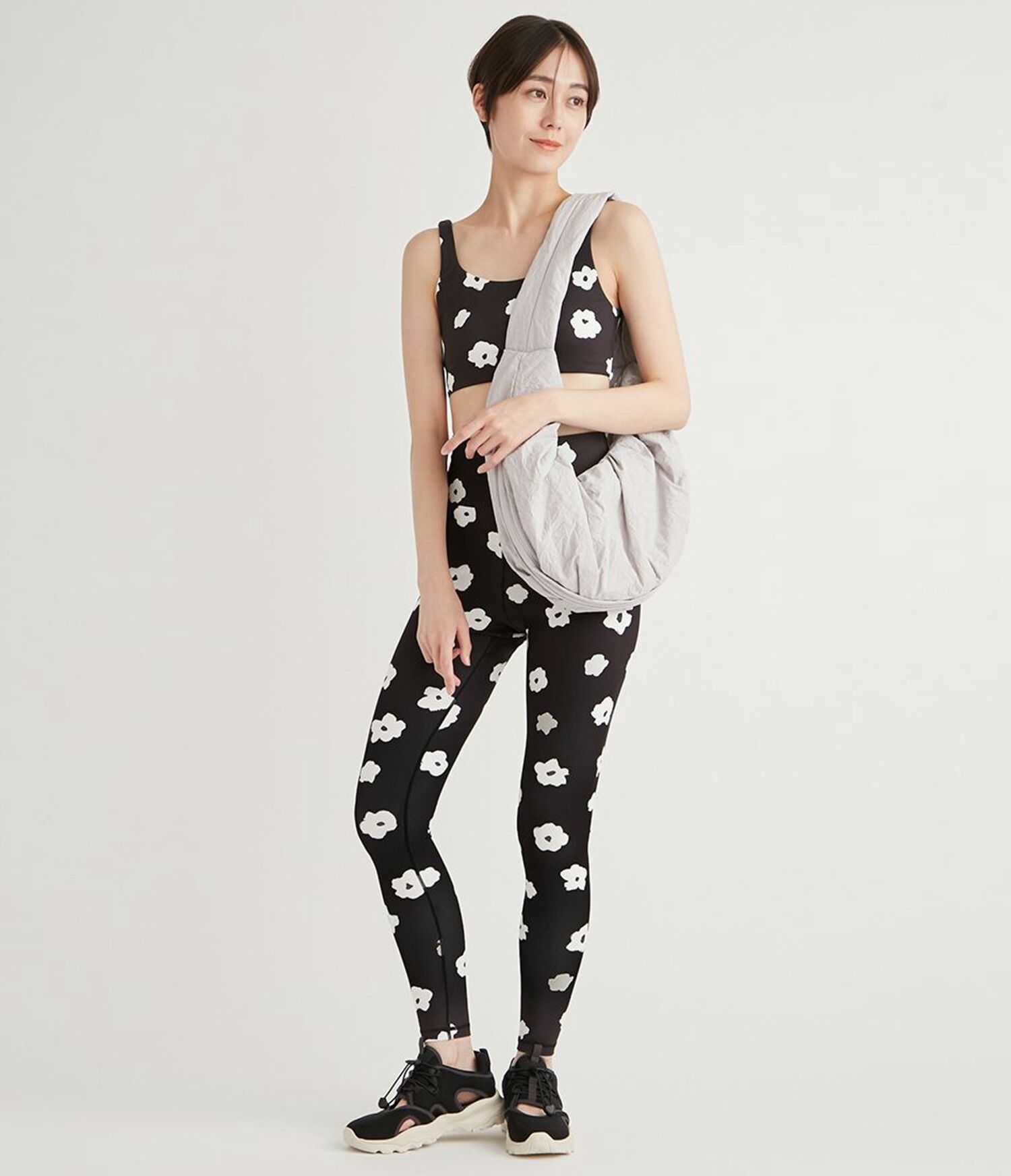 ゆきんこ エミヨガ emmi 花柄ヨガウェアセット 楽天市場】【月末800円