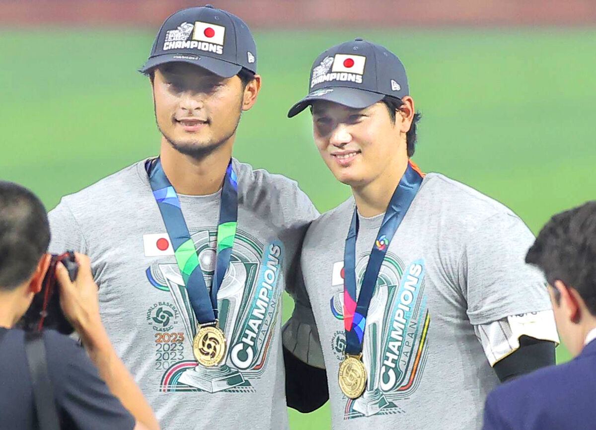 楽天市場】即日発送【優勝記念Tシャツ】WBC 侍ジャパン 2023 World