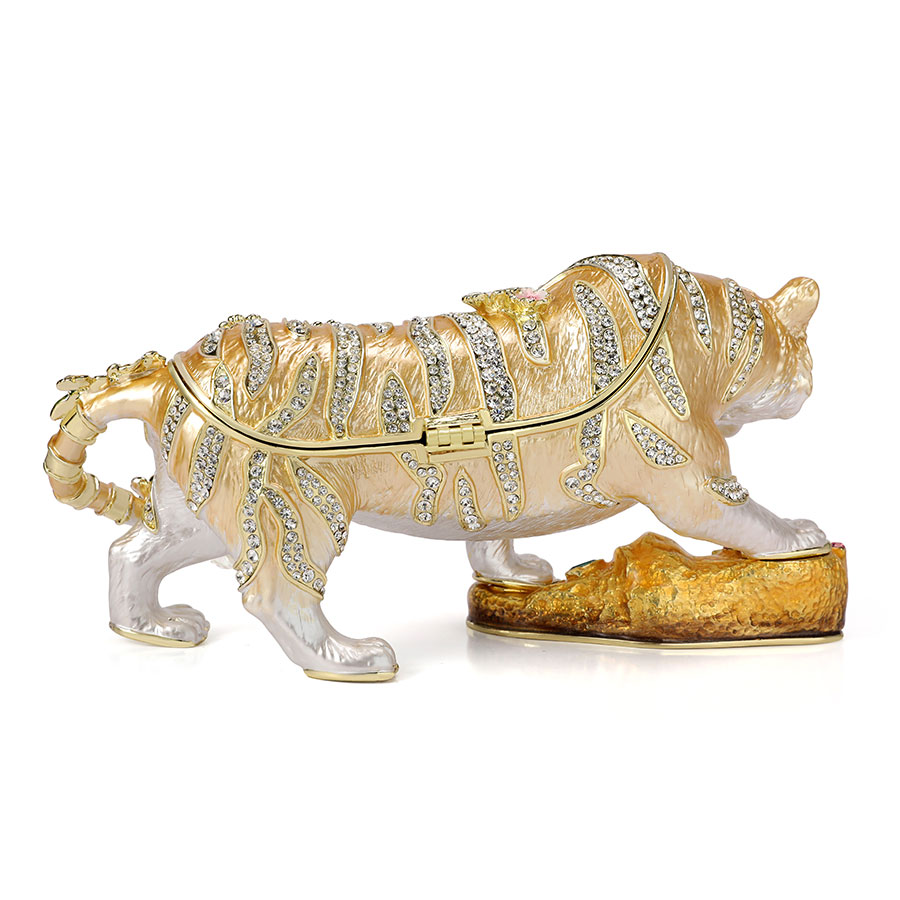 楽天市場】【正規品】 百福桜虎 干支 縁起物 寅 ジュエリーボックス