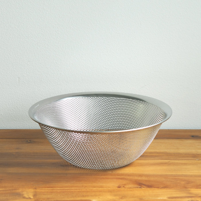 楽天市場】柳宗理 パンチングストレーナー 23cm / Sori Yanagi / ざる