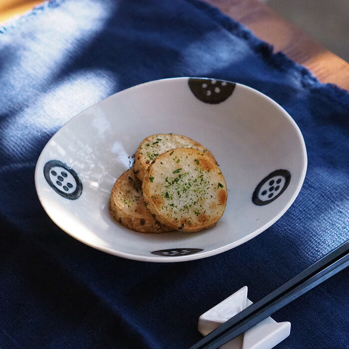 楽天市場】徳永遊心窯 黒呉須 印判 きゅうり 楕円浅鉢 / 取り皿 銘々皿