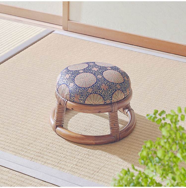 楽天市場】仏前用 ラタン 丸型 ミニスツール 天然籐 金襴正座椅子 イス