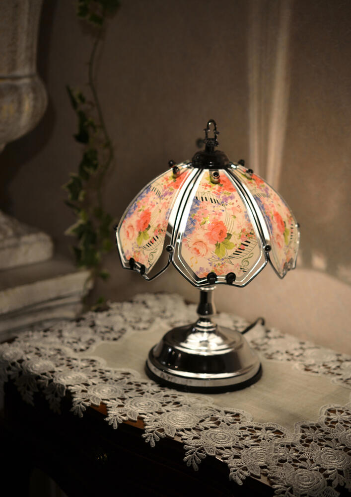 丸善電機 ラッキー 花モチーフ 6灯シャンデリア 白熱灯器具 テーブル