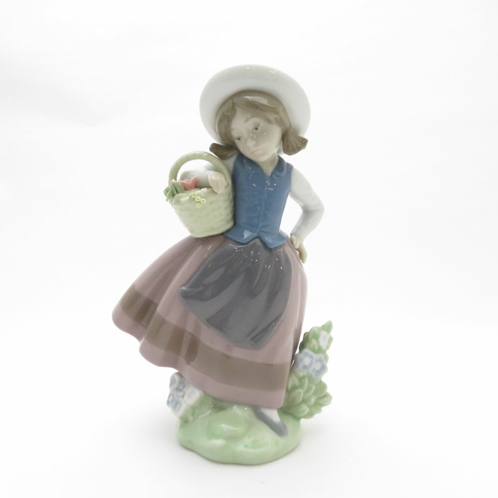楽天市場】LLADRO リヤドロ 5221「甘い花の香り」 フィギュリン 置物