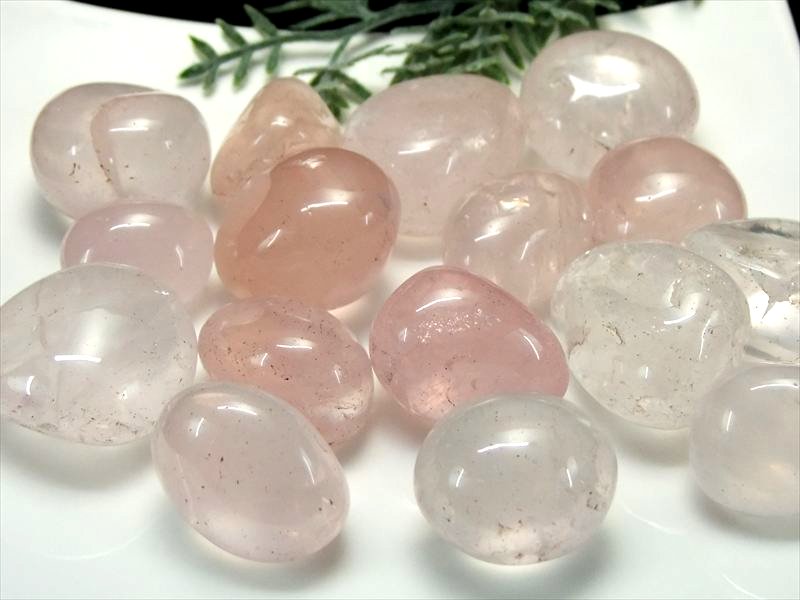 楽天市場】【全品P5倍】○超希少モザンビーク産【ローズクォーツ（紅