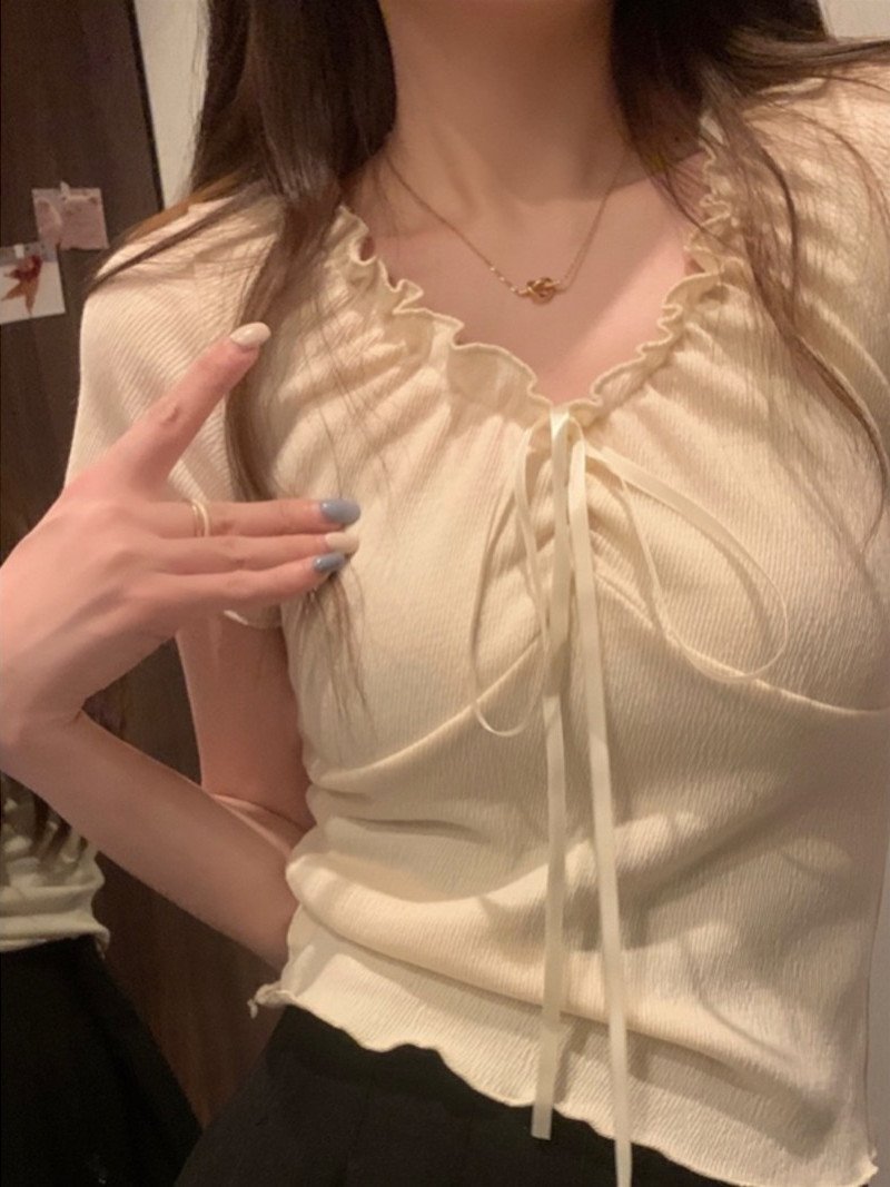 DIAVEL｜胸元リボンギャザー入りカットトップス | Rakuten Fashion