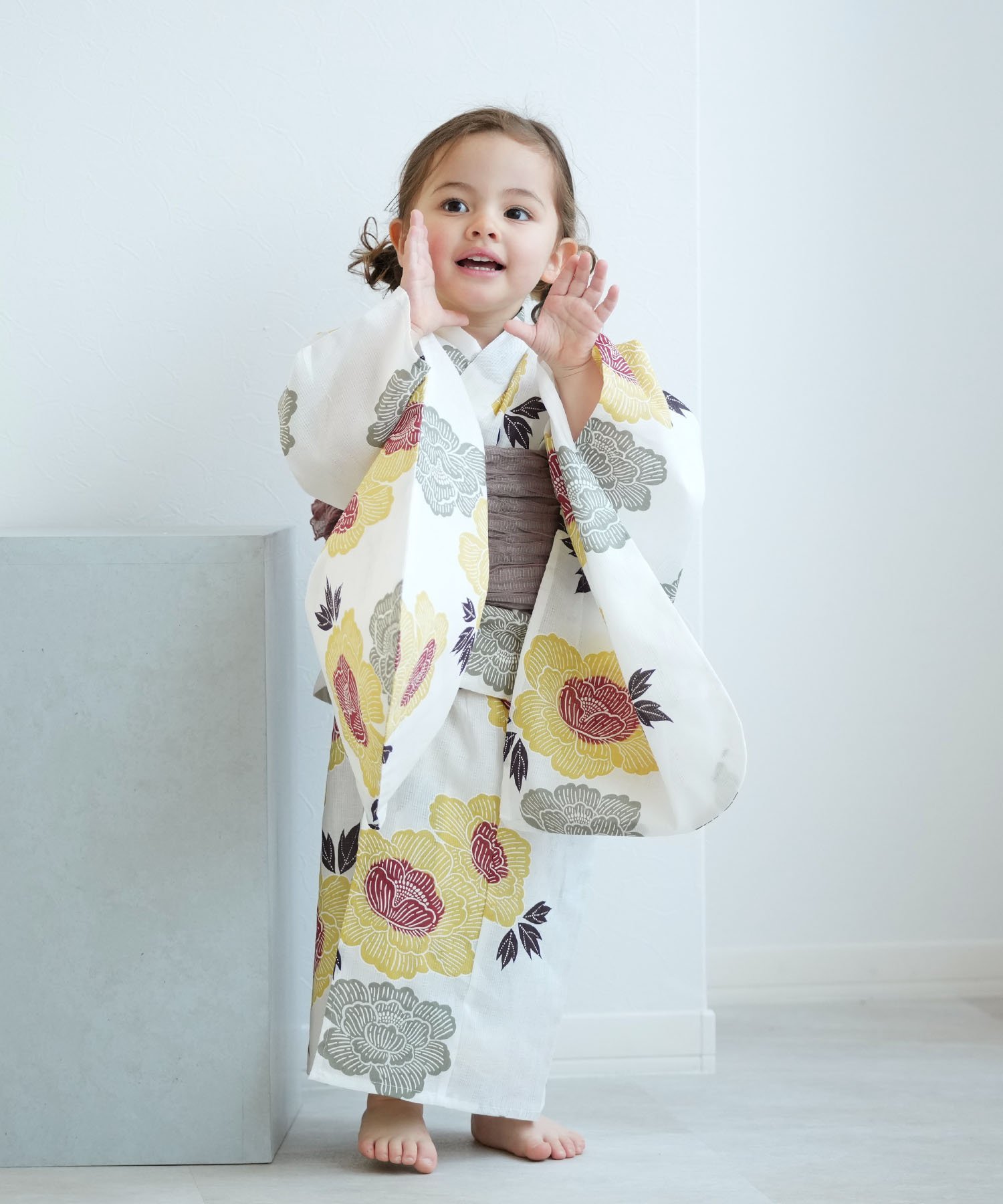utatane｜utatane 子供浴衣3点セット 女の子 くちなし色と翡翠色の牡丹