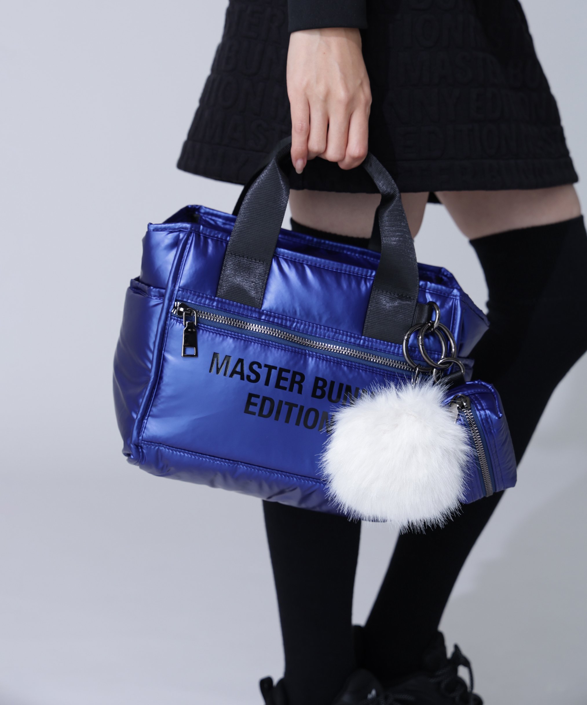 MASTER BUNNY EDITION｜ファーポンチャーム付き合繊カートバッグ
