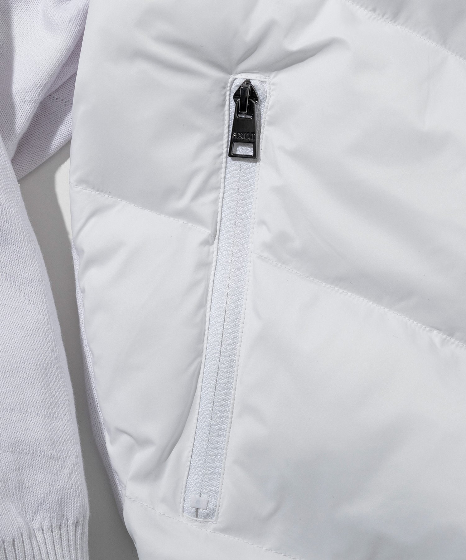 SHIFFON｜LUXEAKMPLUS ゴルフ スリーブニットパデッドスタンド