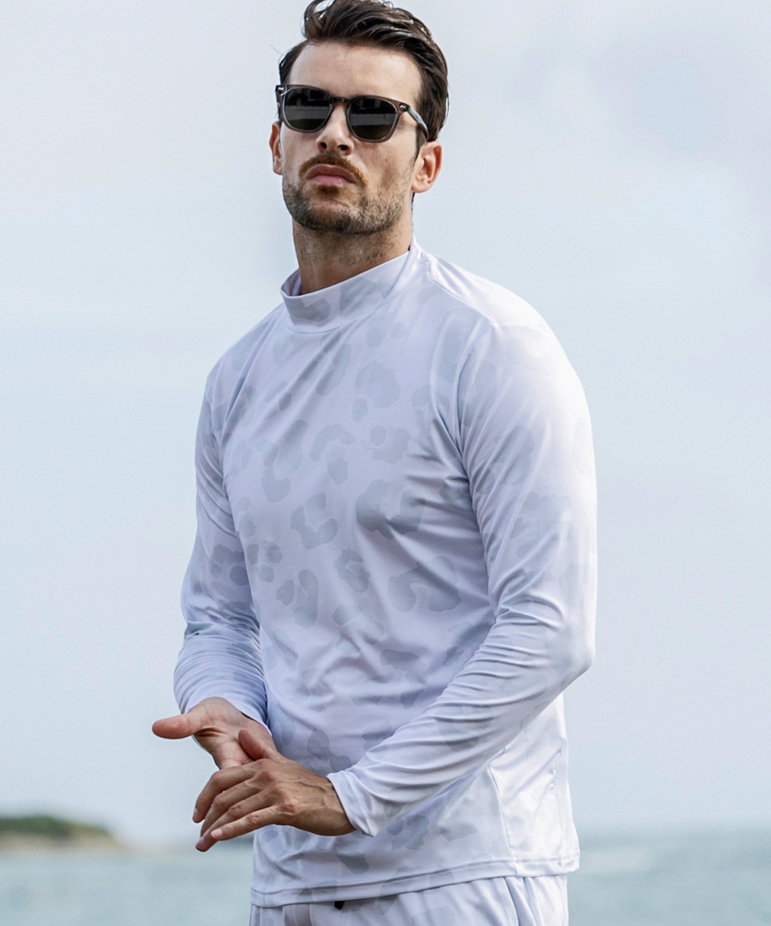 楽天市場】ウノピュウノウグァーレトレ モックネックの通販