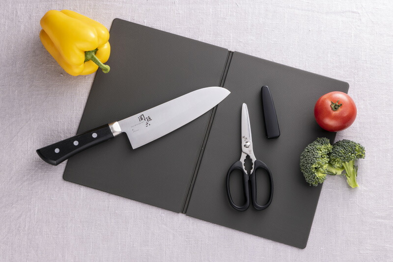 楽天市場】貝印 関孫六 茜 三徳＆キッチン鋏セット（シートまな板付き