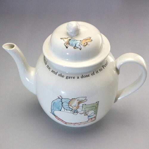 楽天市場】ウェッジウッド Wedgwood ピーターラビット 新刻印 英国製