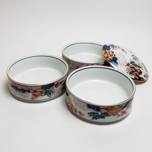 楽天市場】其泉窯 有田焼 春秋文 三段重（小）| 陶器 ミニ 重箱 3段 和