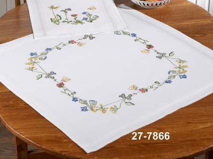 楽天市場】図案プリント輸入刺しゅう布 アーモンドの花のテーブル