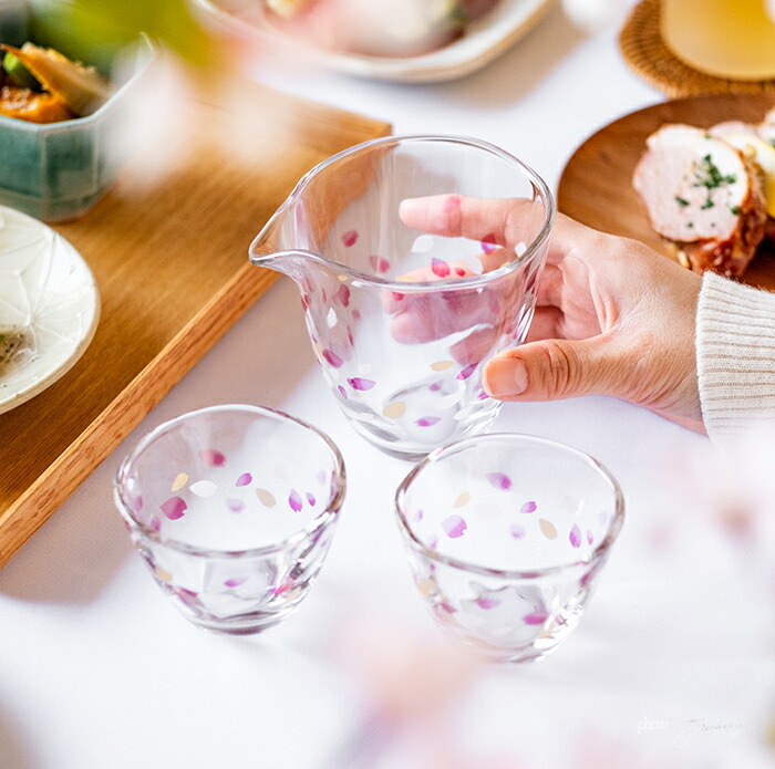 楽天市場】日本酒 グラス ギフトセット 可愛い 【 HARUIRO 冷酒 酒器