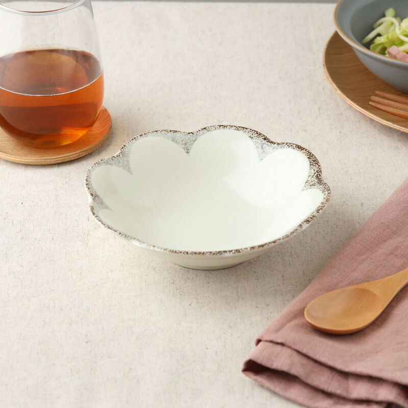 楽天市場】【全品5%OFFクーポン3/3 20:00〜3/4 19:59】大皿 ＆ 浅鉢 4