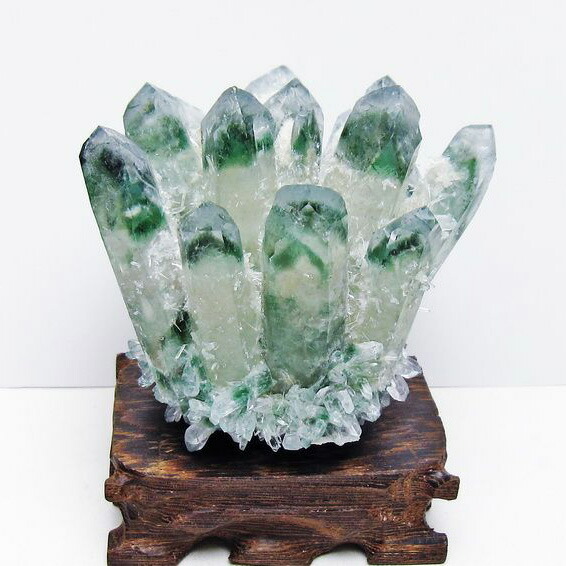 楽天市場】緑水晶 クラスター 原石 台座付属 一点物 送料無料 182-7408