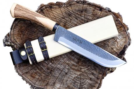 楽天市場】予約商品 土佐鍛 山岳剣鉈 両刃 洋樫柄テェッカー入 木鞘