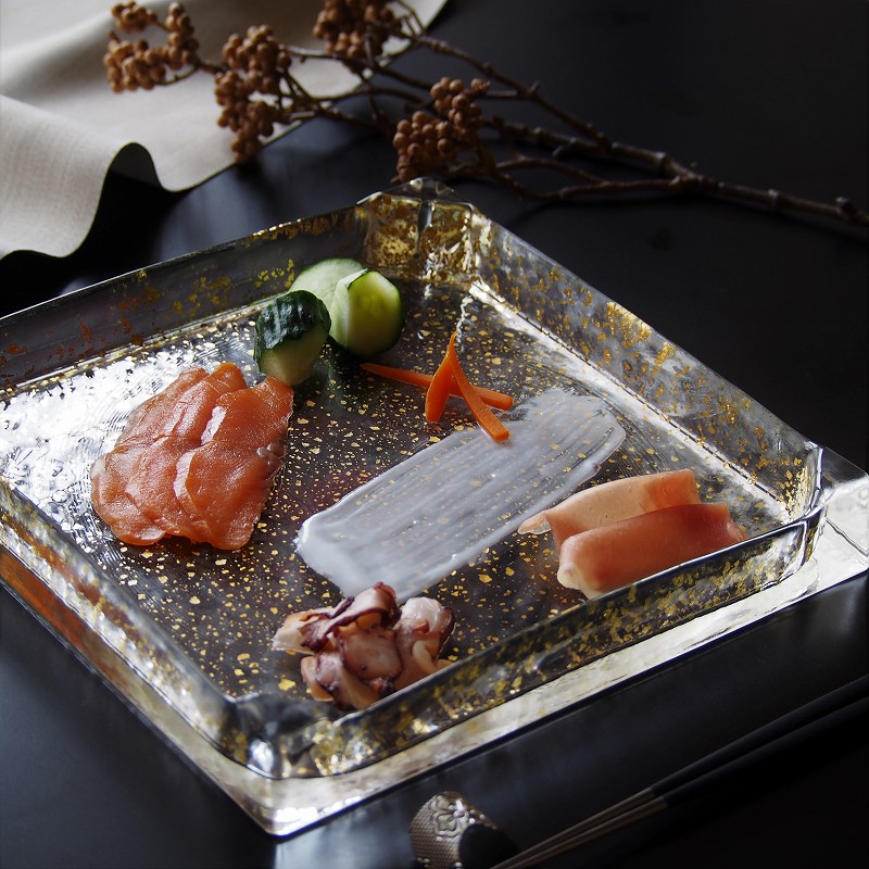 楽天市場】金箔 24cm スクエア リバーシブル 切立皿 ガラス 金 前菜