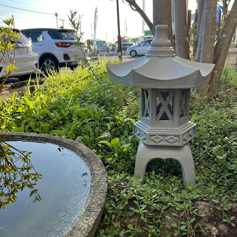 楽天市場】灯篭 石灯篭 光る ソーラー 灯篭 とうろう 和風 灯籠 中型