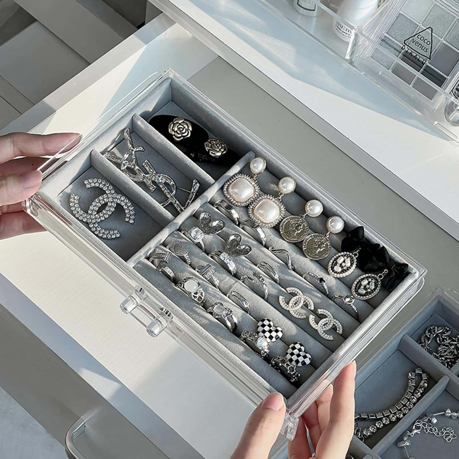 楽天市場】引き出し式 ジュエリーボックス 透明蓋 レディース 3層