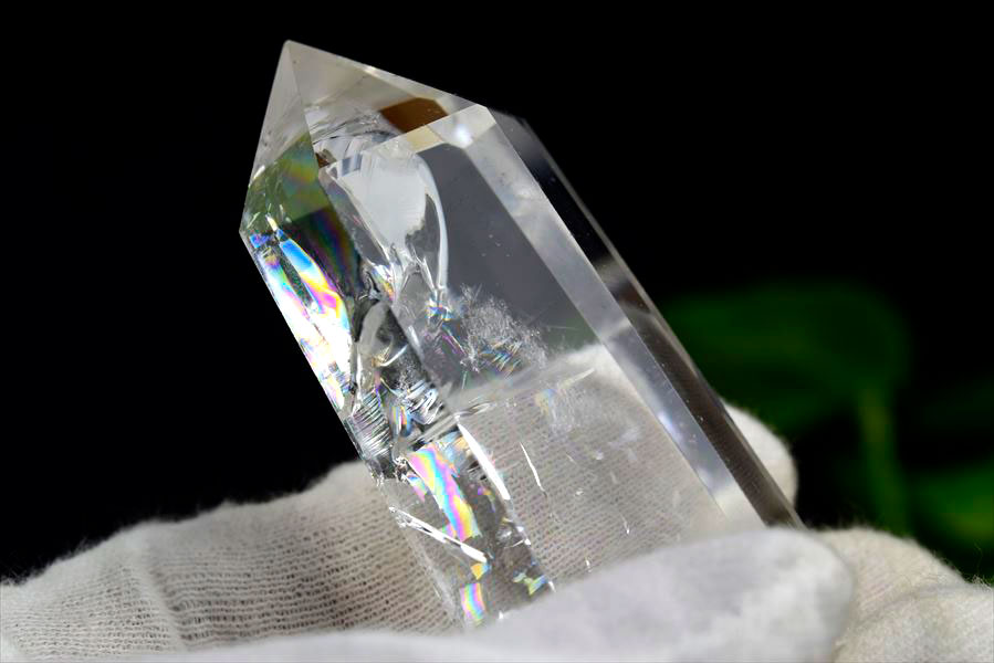 楽天市場】レインボー 水晶 ポイント 六角柱 約71.7g ◇極上虹入り