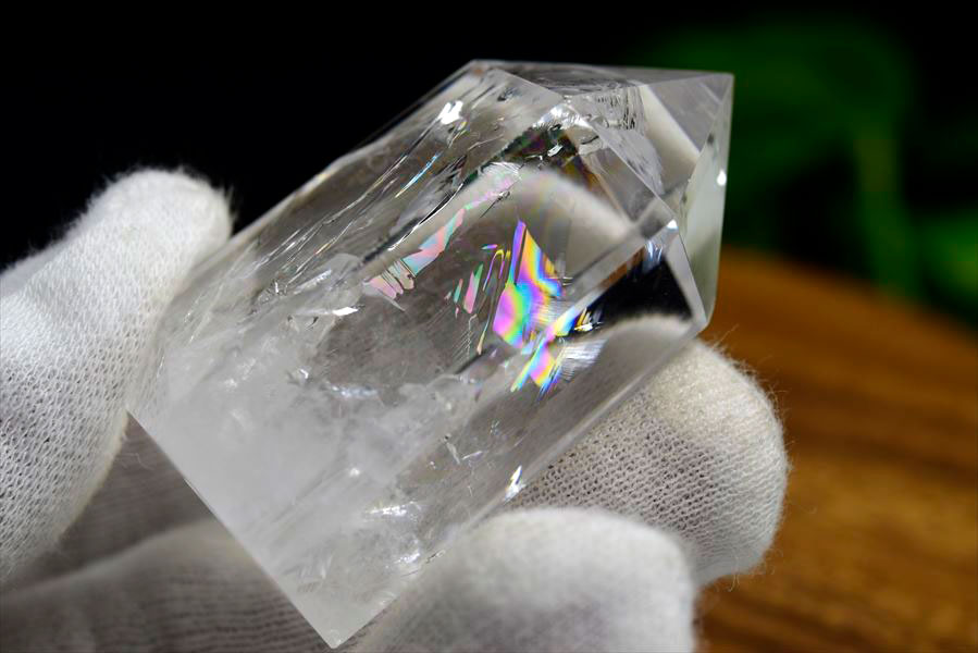 楽天市場】レインボー 水晶 ポイント 六角柱 約62.8g ◇極上虹入り