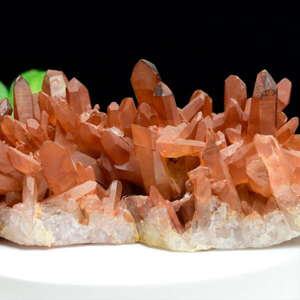 楽天市場】タンジェリンクォーツ 水晶 クラスター 原石 EXグレード