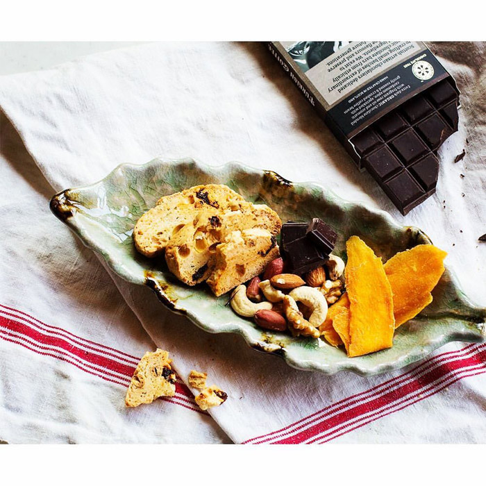 楽天市場】砂ビードロ 26センチ 木の葉皿大皿/和食器/長皿 : ヴァン