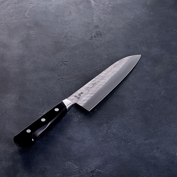 楽天市場】【関の刃物】 虎徹 ヤスキハガネ青紙2号 三徳包丁 180mm