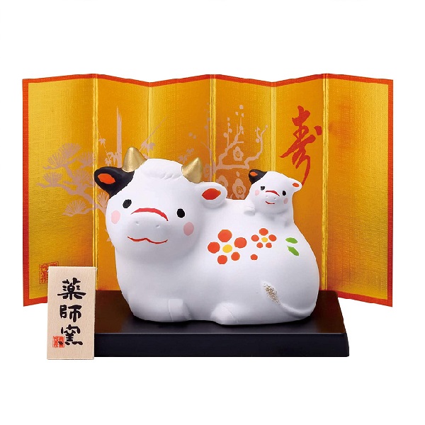 楽天市場】【開運干支置物】開運錦彩招福丑（子うし付）牛（うし）の