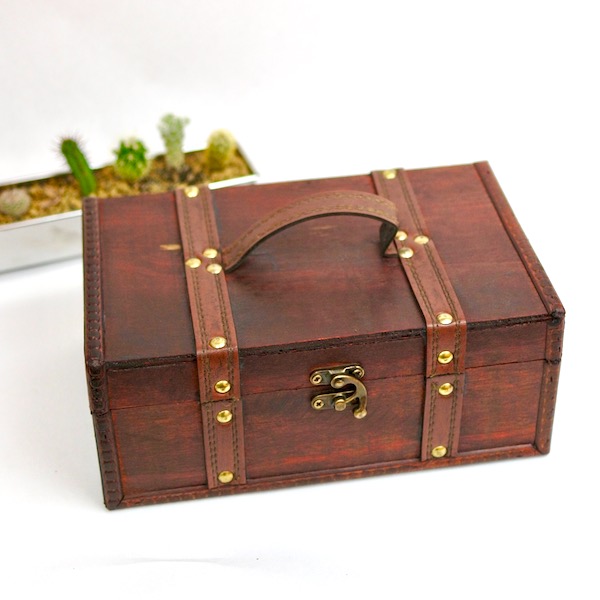 楽天市場】アンティーク雑貨 宝箱 トランク型 アジアン雑貨 バリ