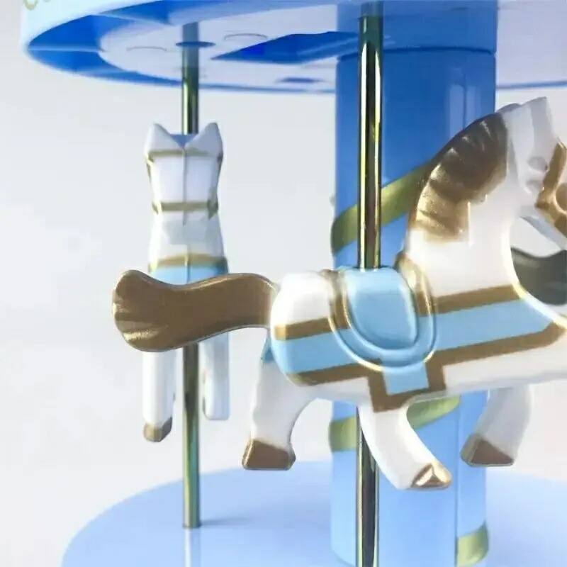 楽天市場】1個の高級メリーゴーランドオルゴール 4頭の馬が回転