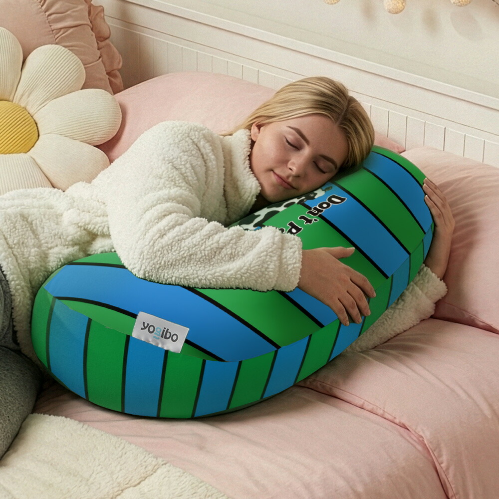 楽天市場】【送料無料】 Yogibo Mega Moon Pillow Don't Panic