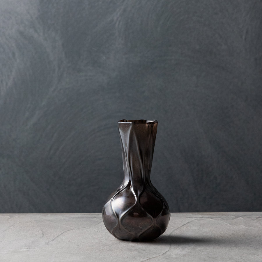 ガラス専門店｜ガラス工房マル｜ロックなガラス 花瓶 黒マット（丸長