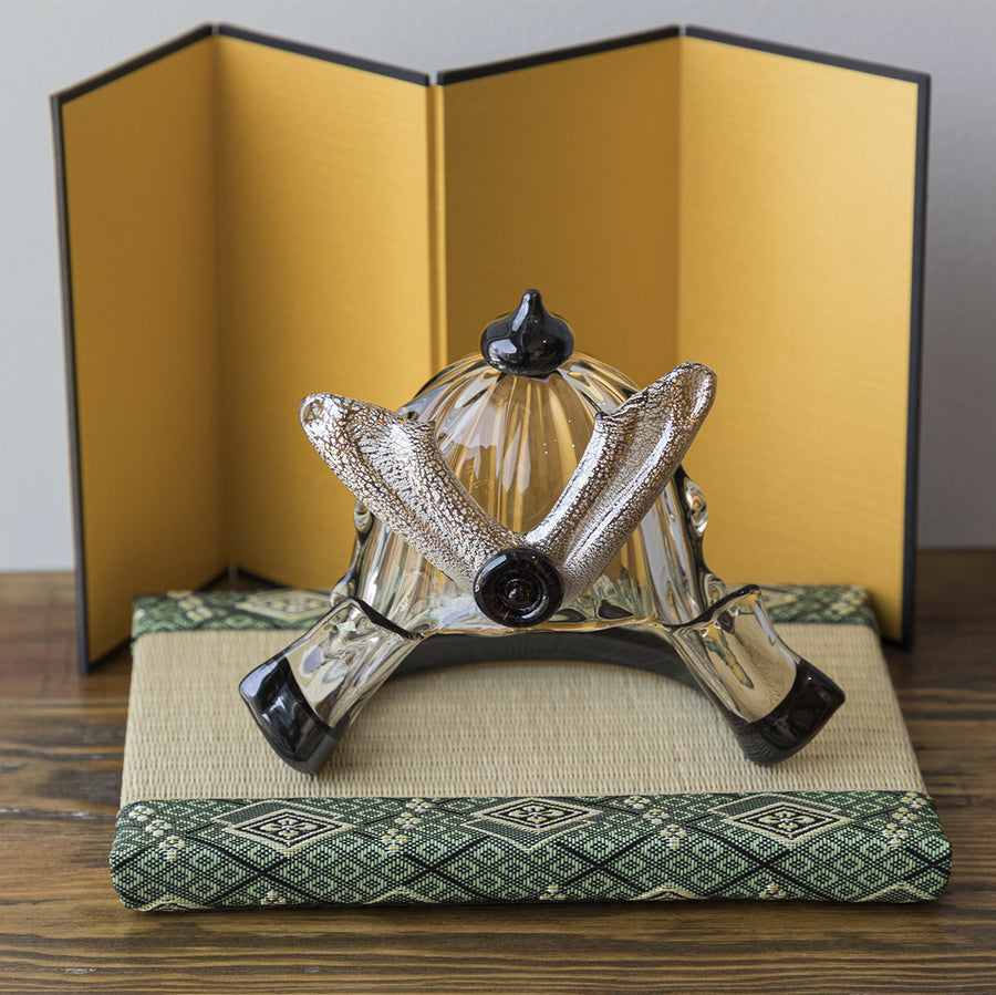 ガラス専門店｜ガラス工房マル｜Kabuto ガラスの兜（クリア｜縦筋模様