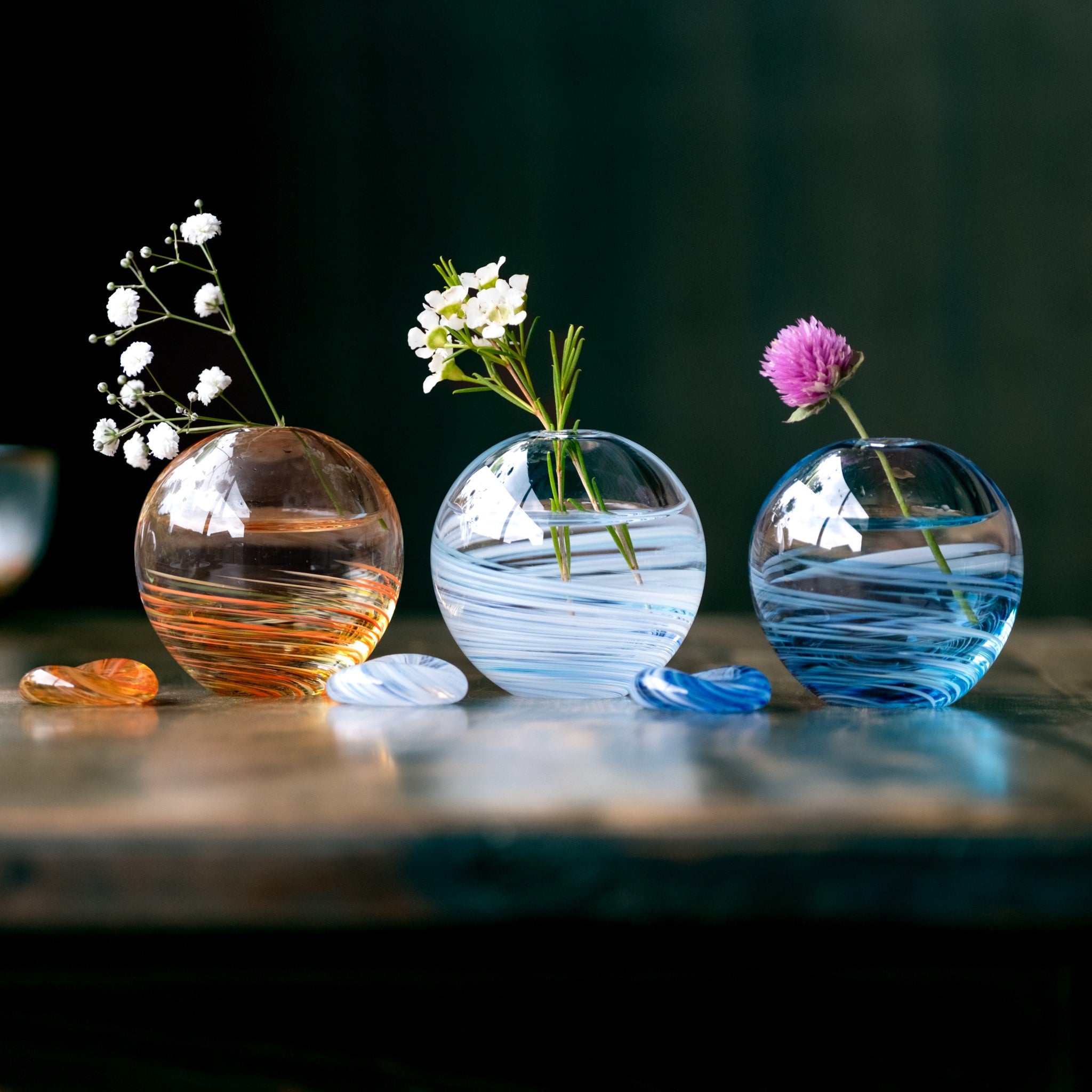 津軽びいどろ 六の色(むつのいろ) 一輪挿し 海 | おしゃれなガラス花瓶