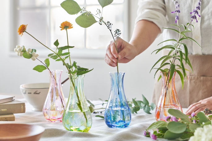 津軽びいどろ」を贈りものに | シリーズ | ハンドメイドガラスの伝統