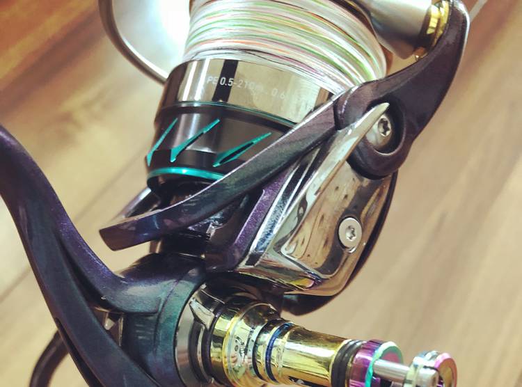 17 エメラルダス MX 2508PE-Hのスペックとインプレ | 釣りクラウド