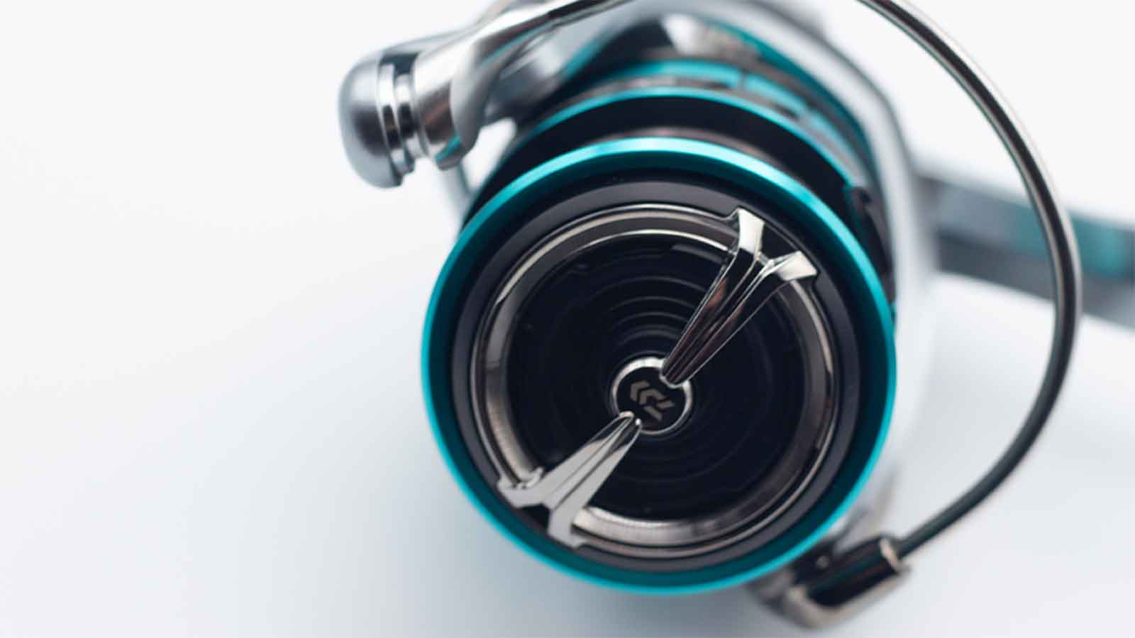 18 エメラルダス エア LT3000S-CXH-DHのスペックとインプレ | 釣りクラウド