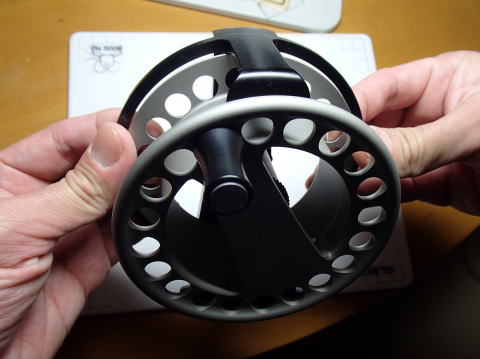 WATERWORKS ULA FORCEリールの紹介!トラウトフィッシャーマンのHP