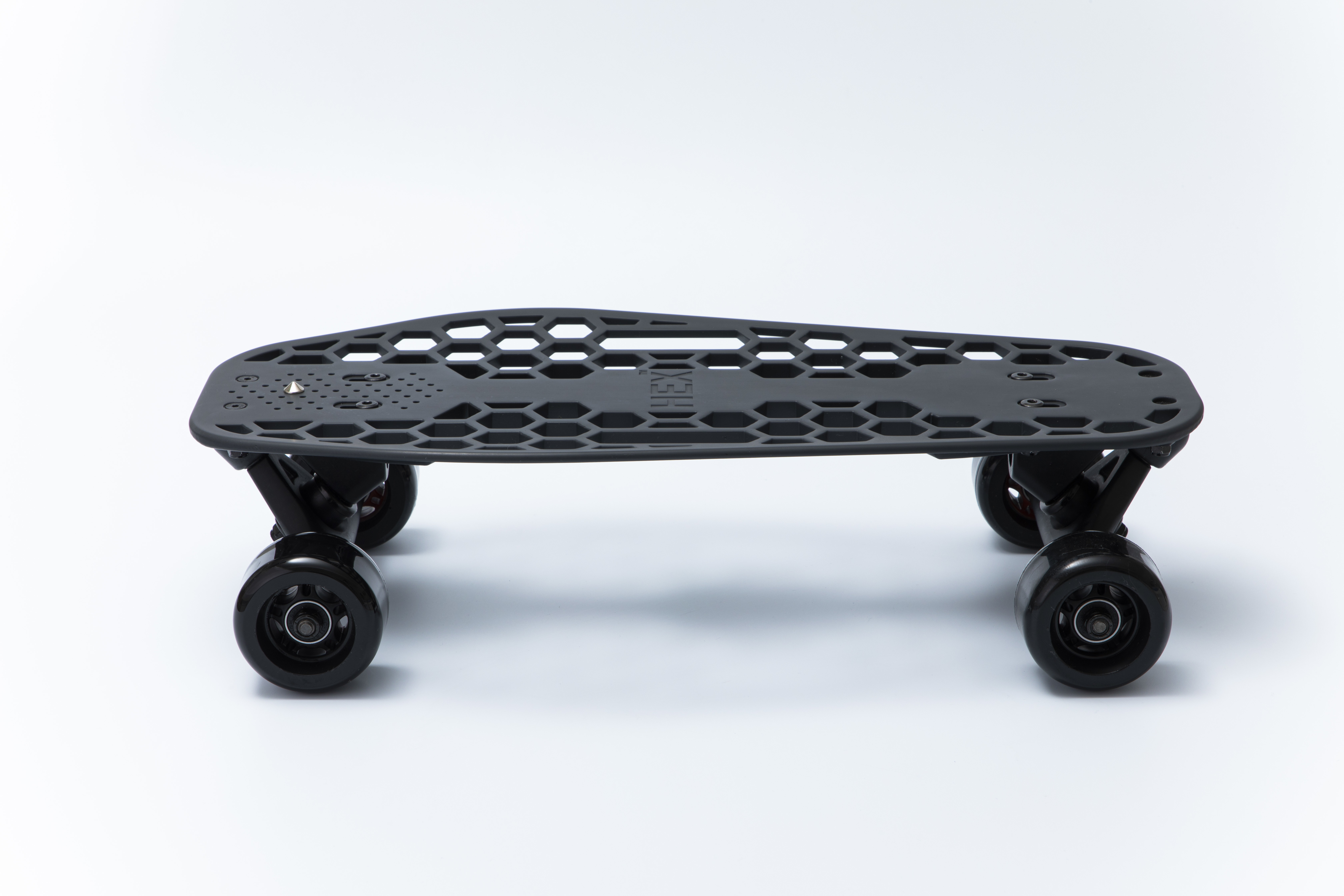 日本発、移動専用ミニクルーザー「HEX」 Makuakeにて7月1日(土)に先行