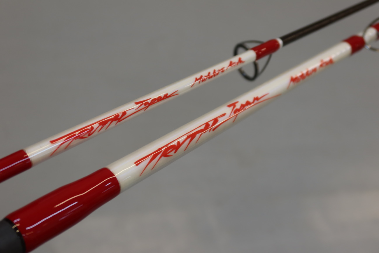 WhiteInsight 7210 OverHead / TrickStar 643 White × Red Custom